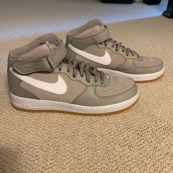 Nike Other - Nike Air Force 1 Mid Tan Gum